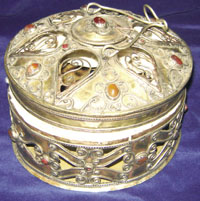 A lantern made of cooper.