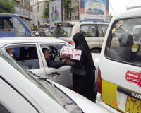 Many Yemeni widows choose to ignore the Yemeni conservative cultural norms, face societal criticism and work .