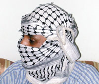 Adeni citizens who feared to be infected with SARS used veils as a precautionary measure instead of masks. Yemen Times photo